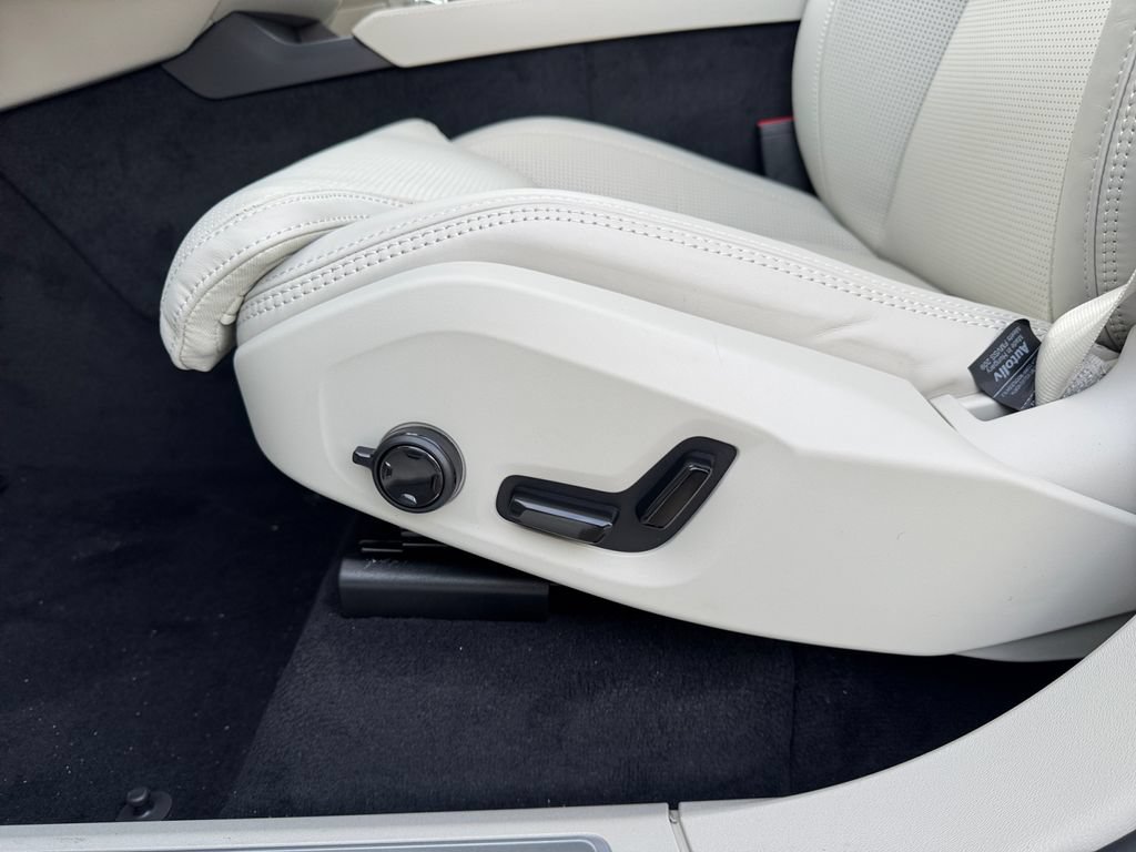 New 2026 Volvo XC90 T8 Ultra w/ Protection Package Premier AWD/4WD image 30