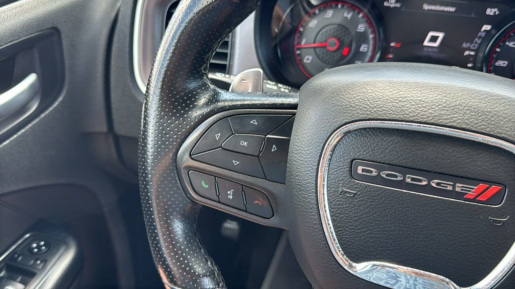 Used 2022 Dodge Charger SXT w/ Blacktop Package image 25