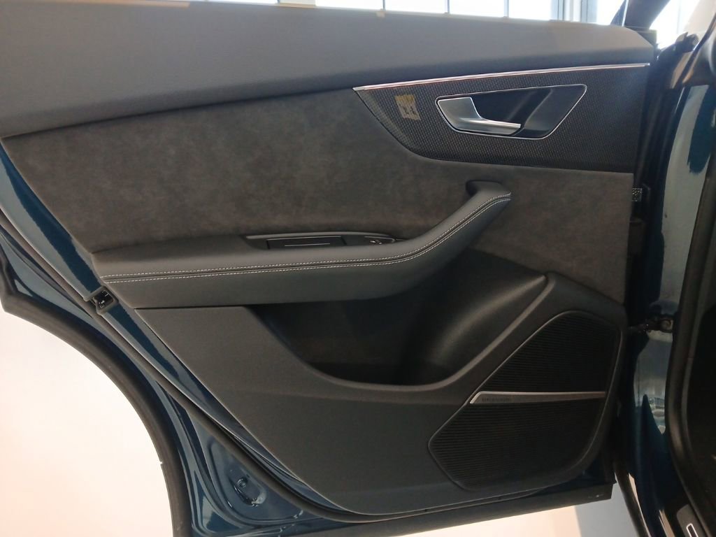 Used 2022 Audi SQ8 Prestige image 23