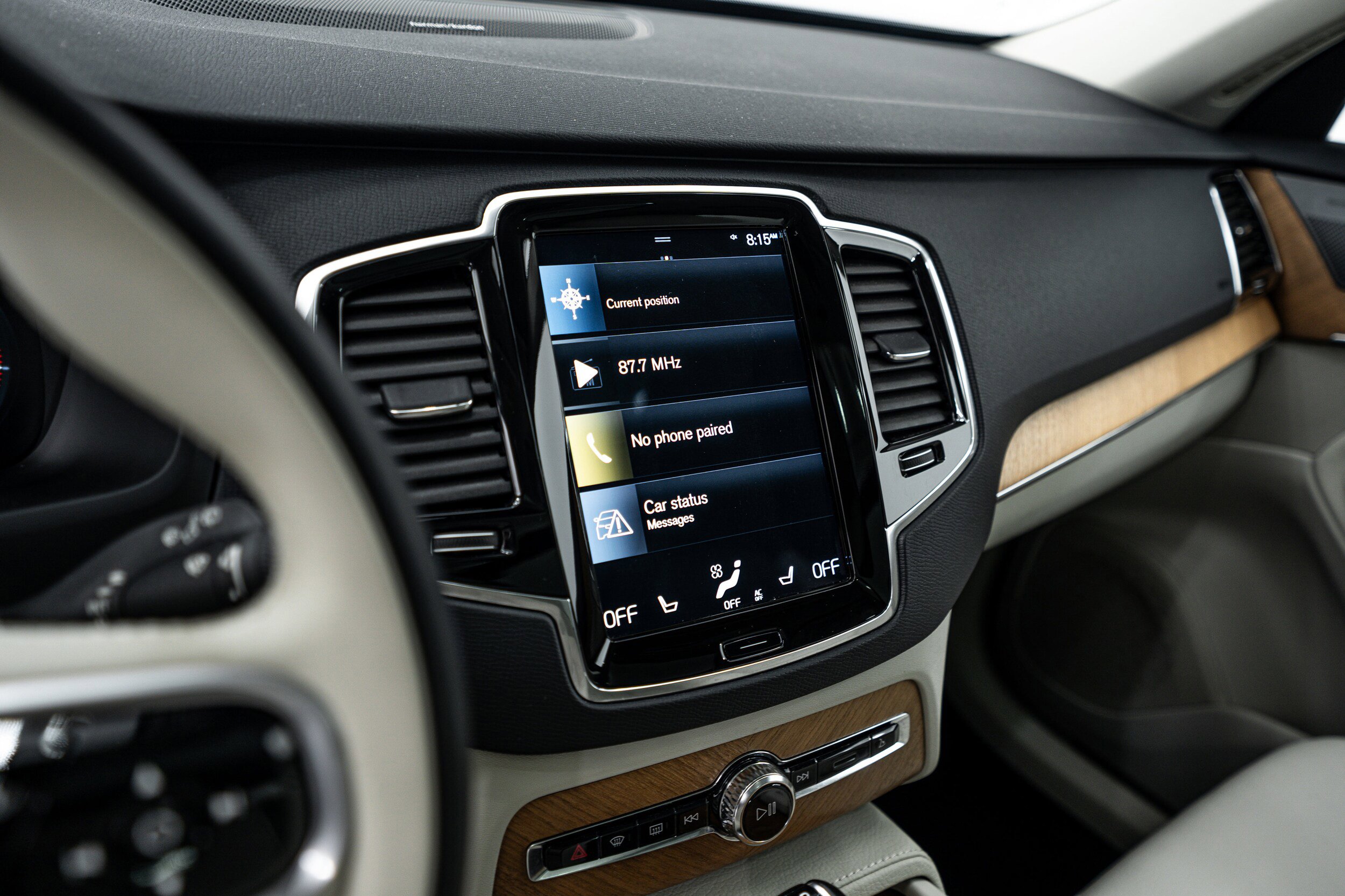 Used 2022 Volvo XC90 T6 Momentum w/ Advanced Package image 13