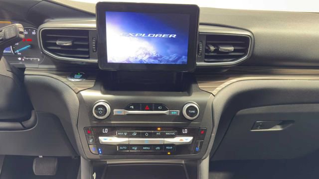 Used 2020 Ford Explorer Limited w/ Hybrid Equipment Group 310A RWD image 31