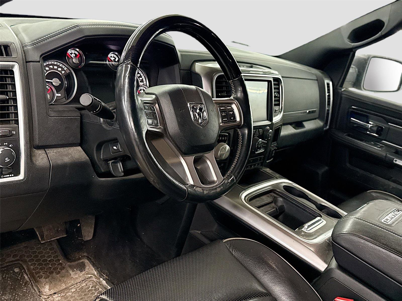 Used 2017 RAM 1500 Limited image 7