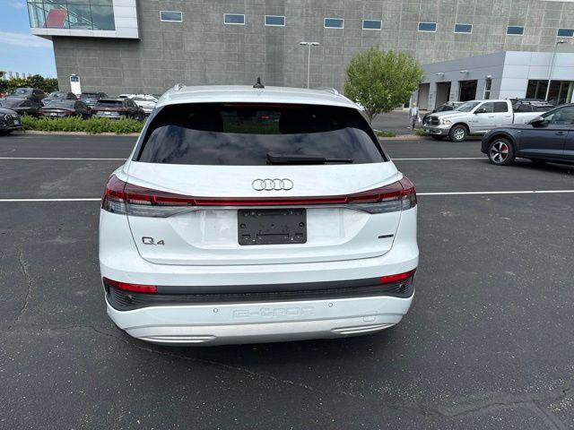 Used 2022 Audi Q4 e-tron Premium Plus w/ Premium Plus AWD/4WD image 5
