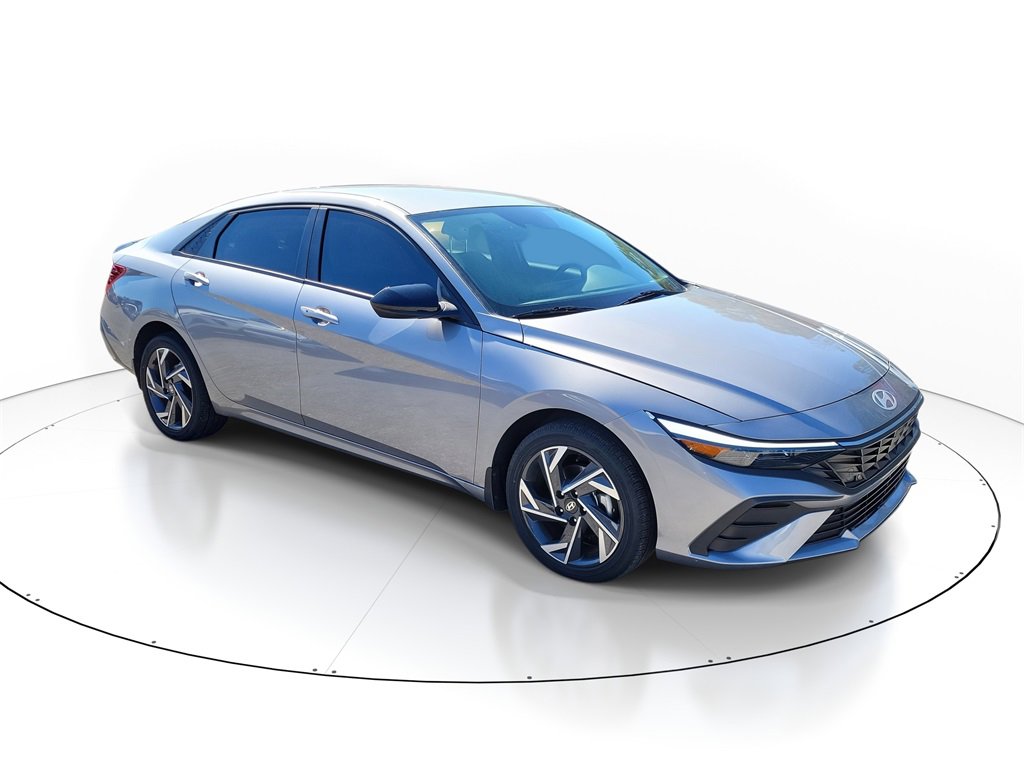 New 2025 Hyundai Elantra SEL
