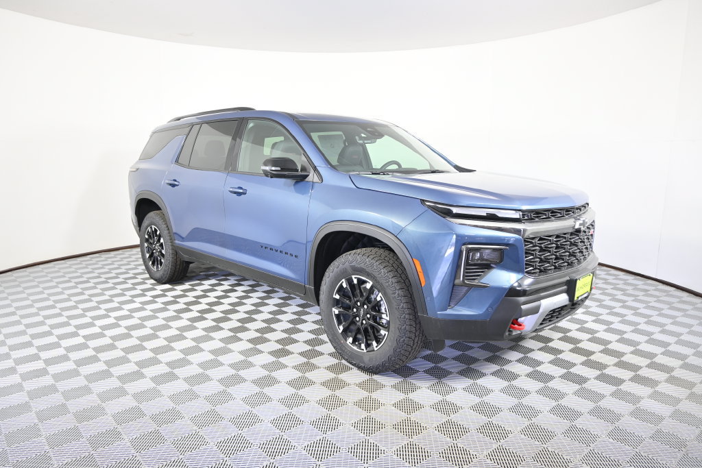 New 2026 Chevrolet Traverse Z71 w/ Enhanced Driving Package AWD/4WD image 9