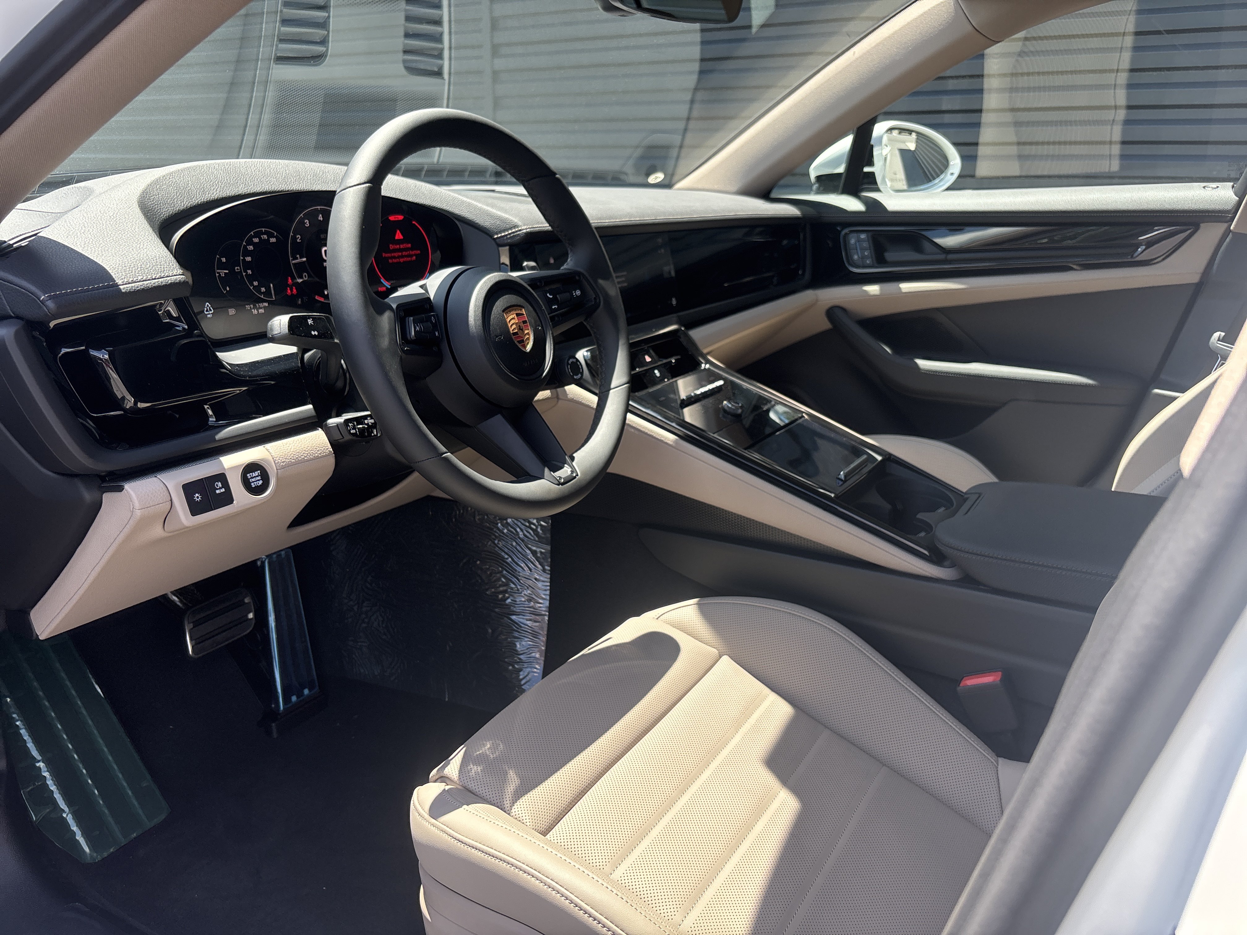 New 2026 Porsche Panamera image 10