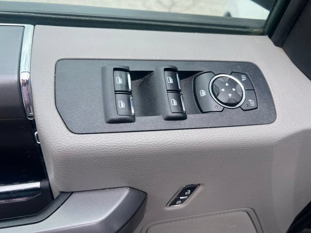 Used 2019 Ford F150 XLT w/ Equipment Group 302A Luxury AWD/4WD image 19