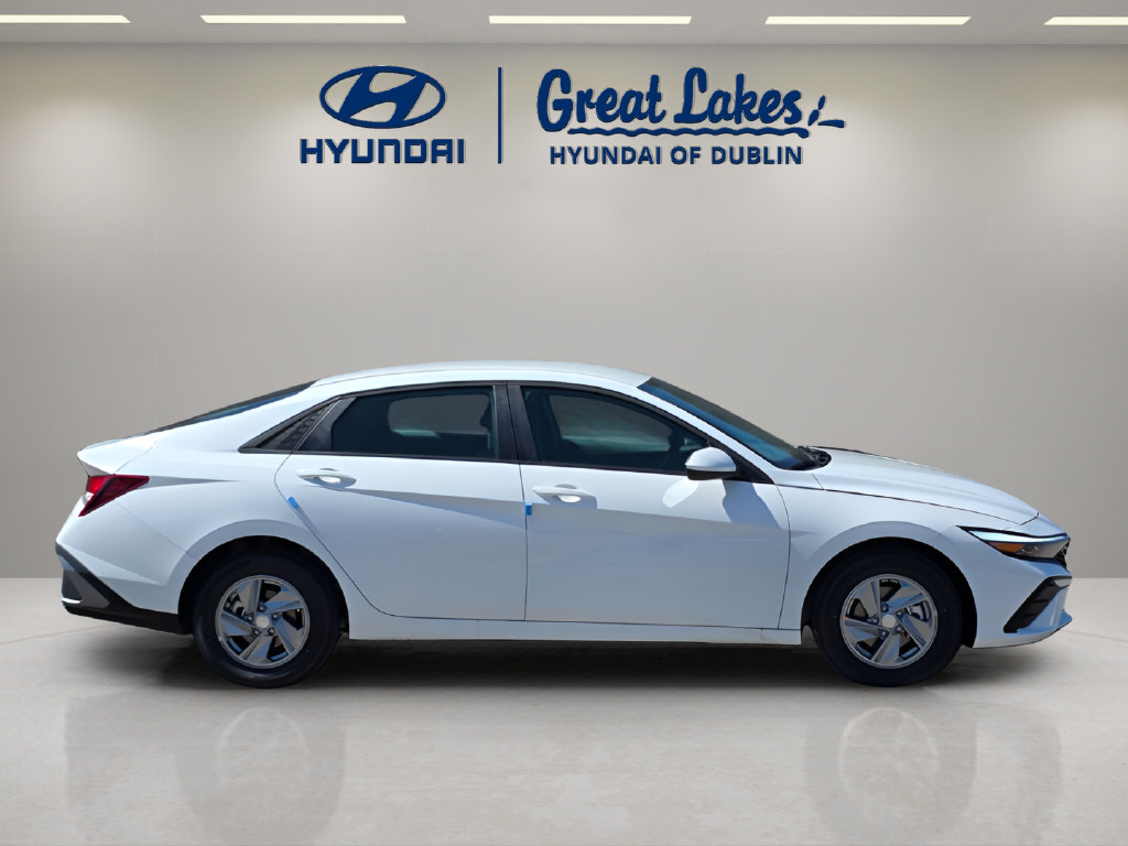 New 2026 Hyundai Elantra SE FWD image 6