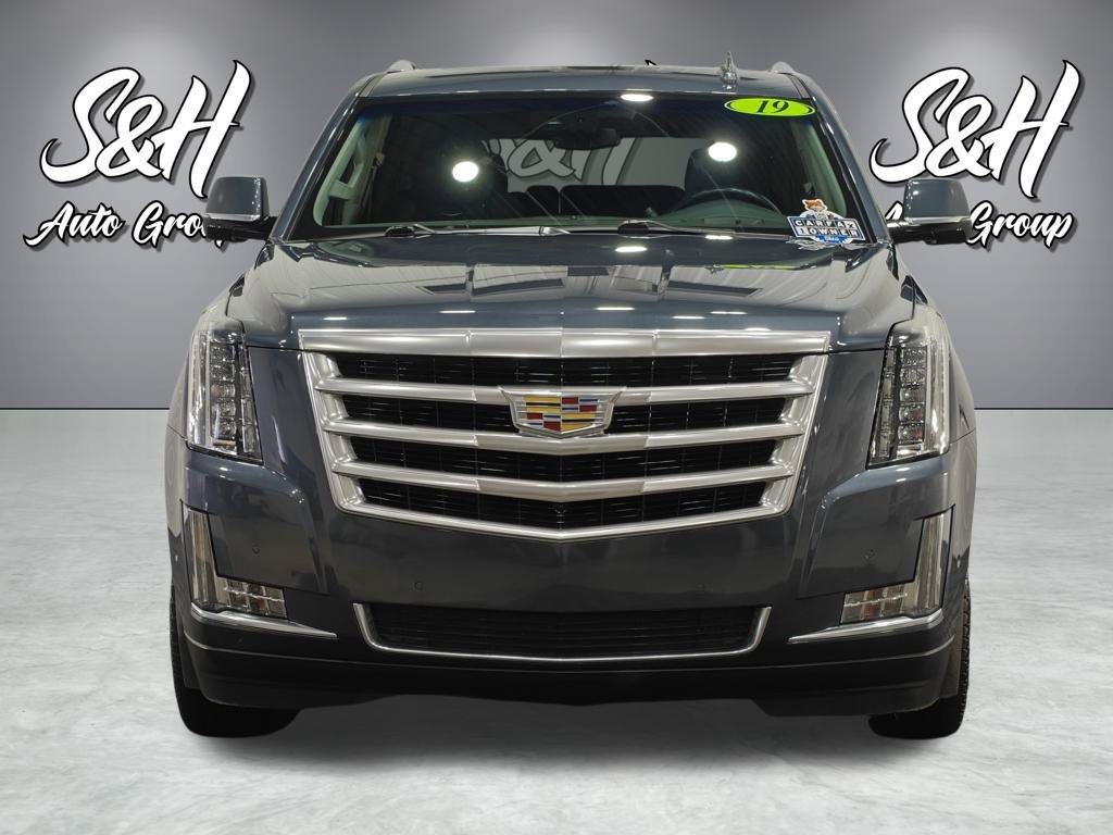 Used 2019 Cadillac Escalade Luxury AWD/4WD image 18