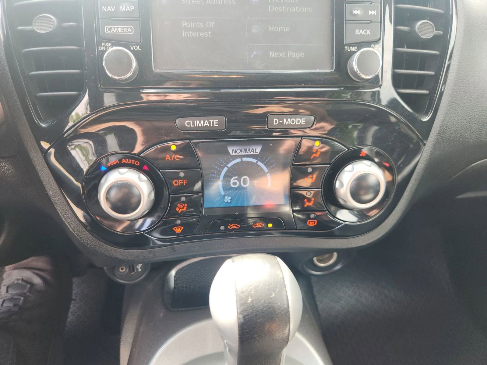 Used 2014 Nissan Juke SL w/ Sport Package FWD image 26