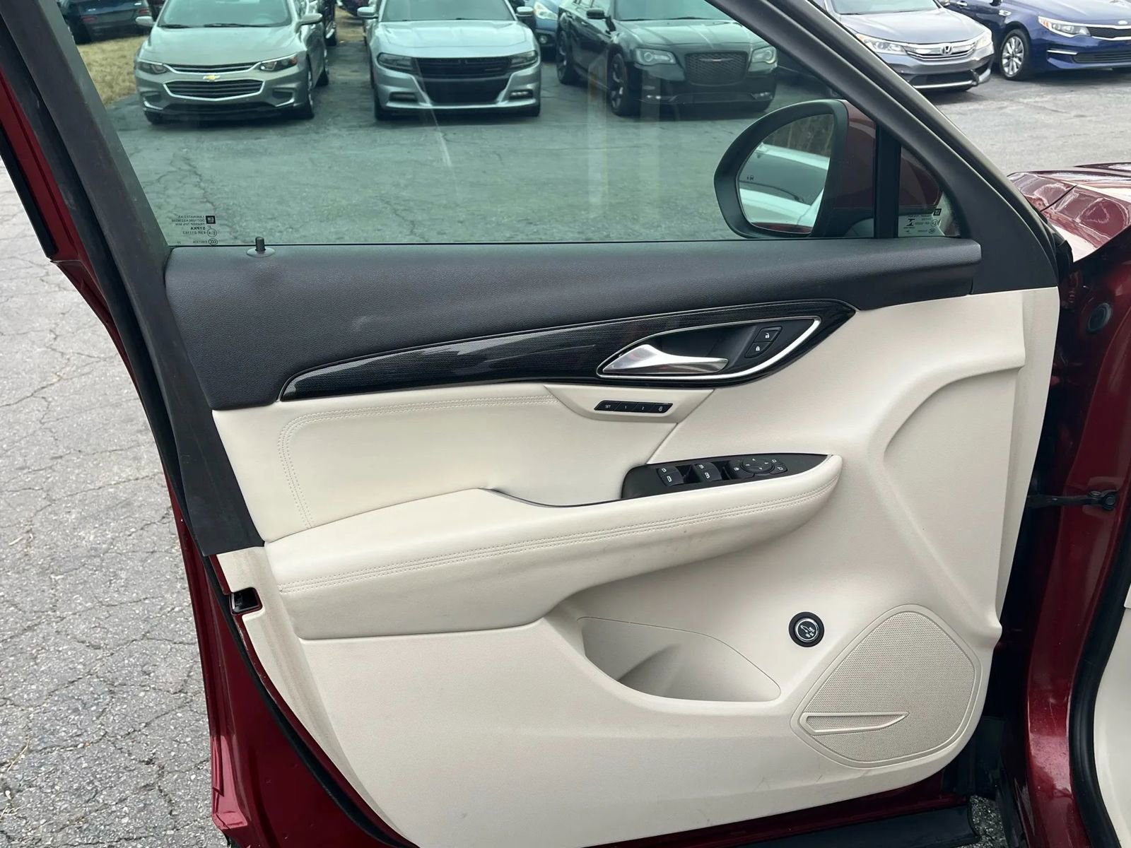 Used 2021 Buick Envision Essence image 9