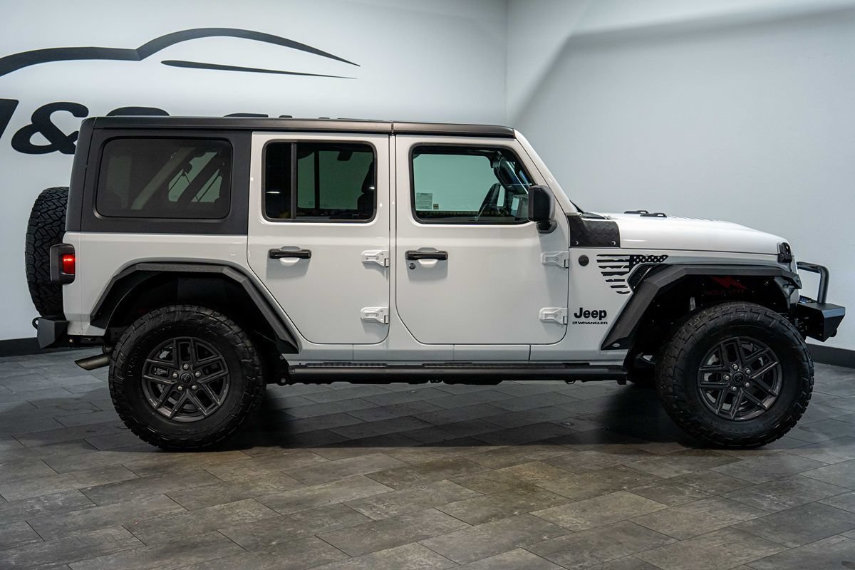 Used 2024 Jeep Wrangler Unlimited Sport AWD/4WD image 8
