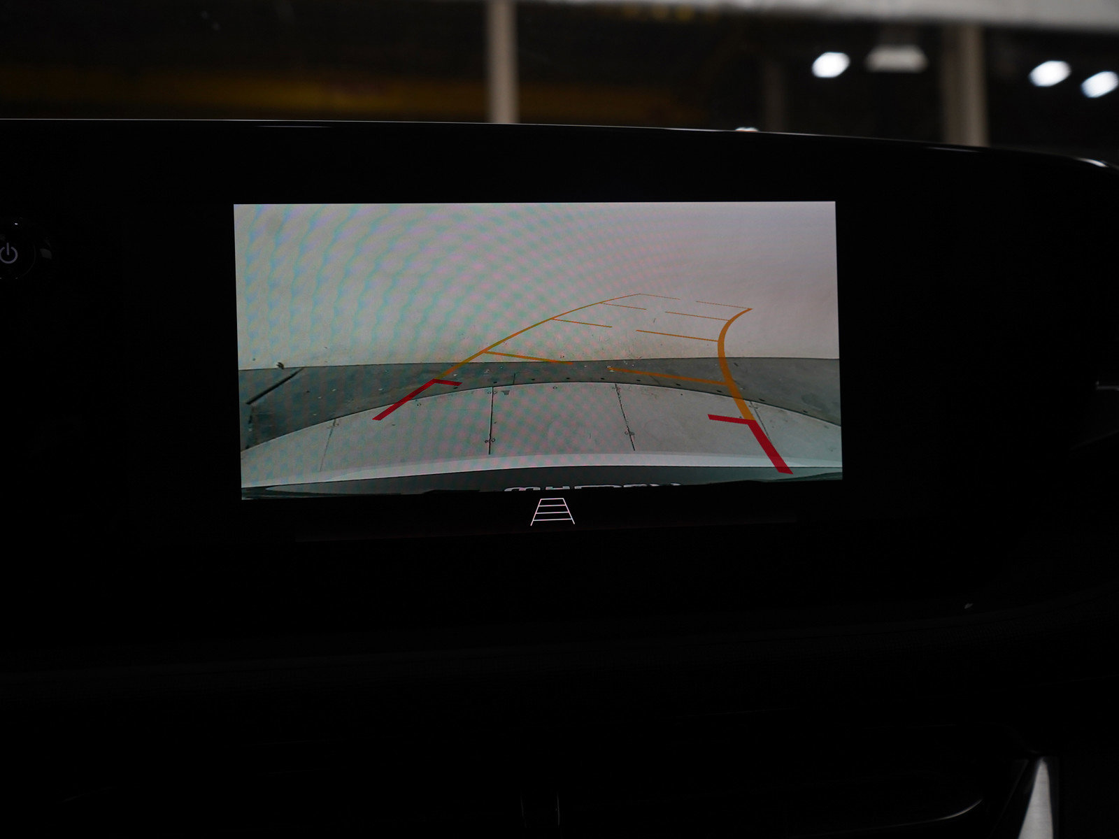 Used 2024 Buick Envista Sport Touring w/ Experience Buick Package FWD image 26