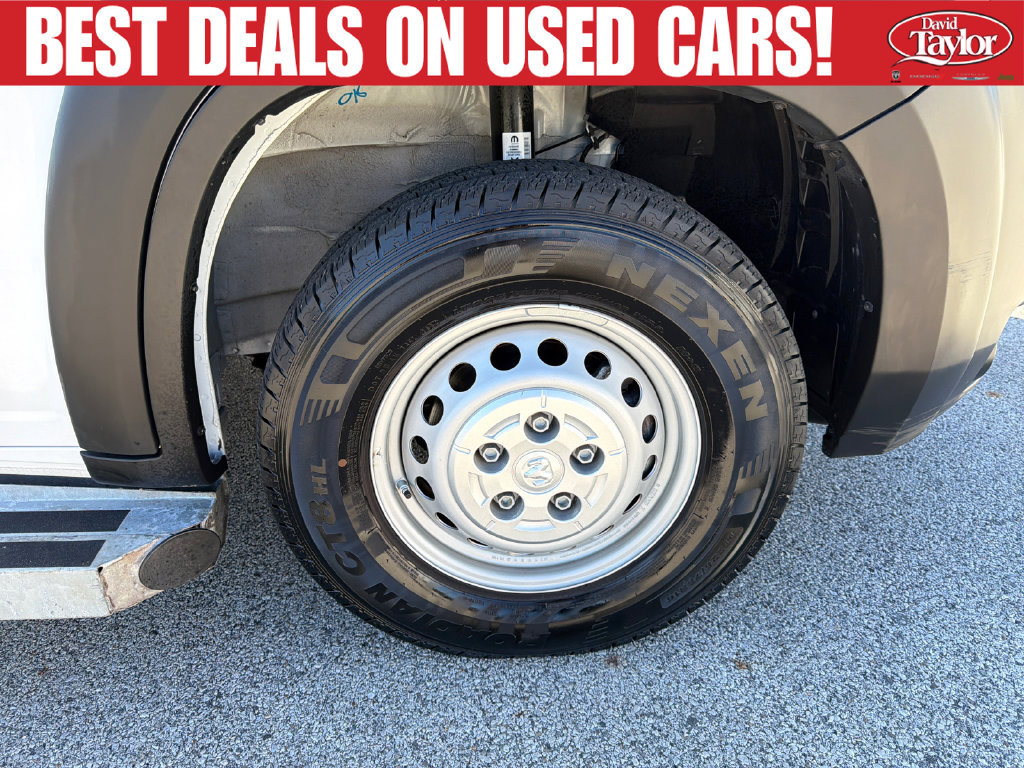 Used 2025 RAM ProMaster 2500 w/ U-Haul Equipment Group FWD image 25