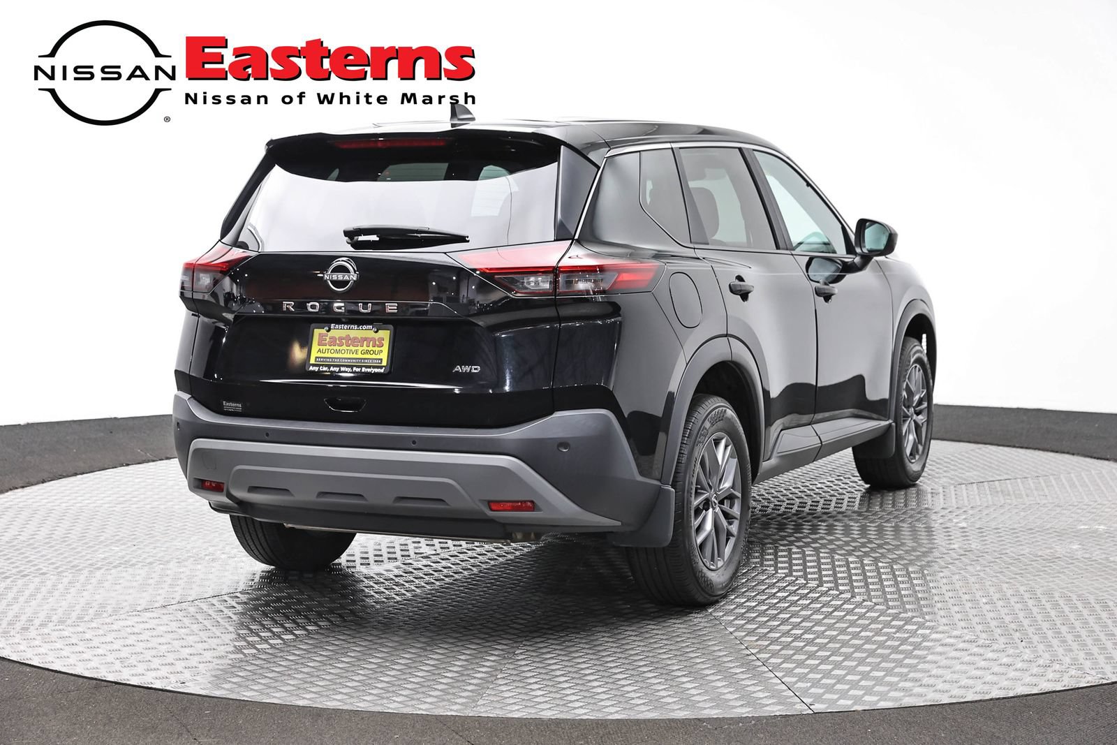 Used 2023 Nissan Rogue S AWD/4WD image 5