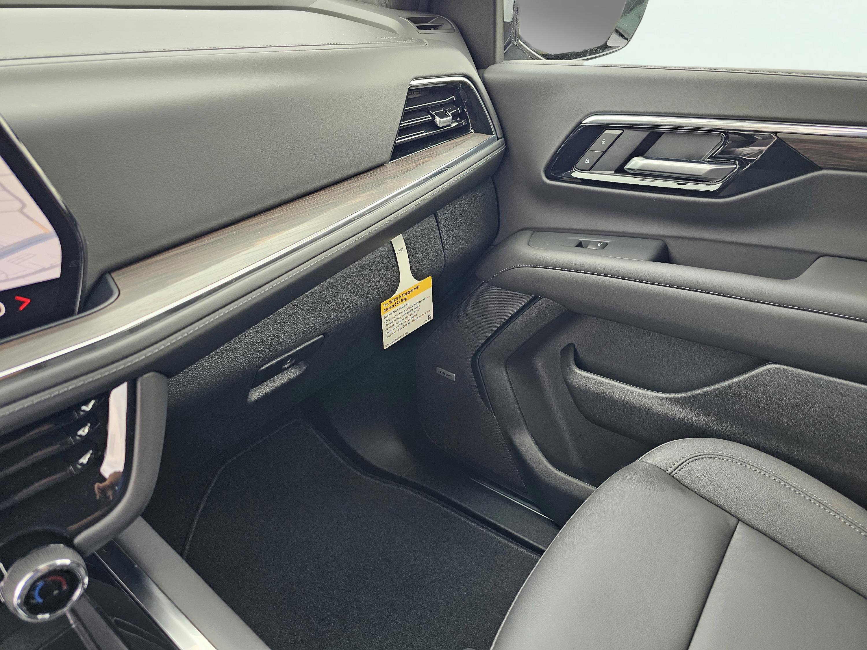 New 2026 Chevrolet Suburban LT w/ Comfort Package image 27