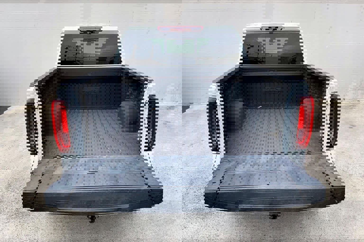 Used 2023 GMC Sierra 1500 AT4 w/ AT4 Premium Package image 19