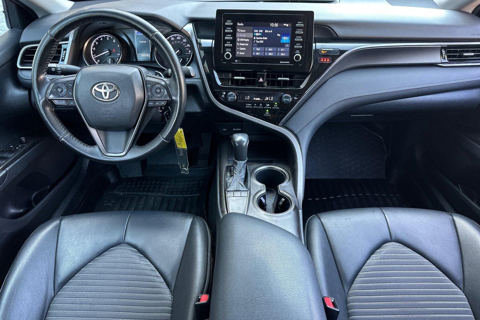 Used 2022 Toyota Camry SE FWD image 10