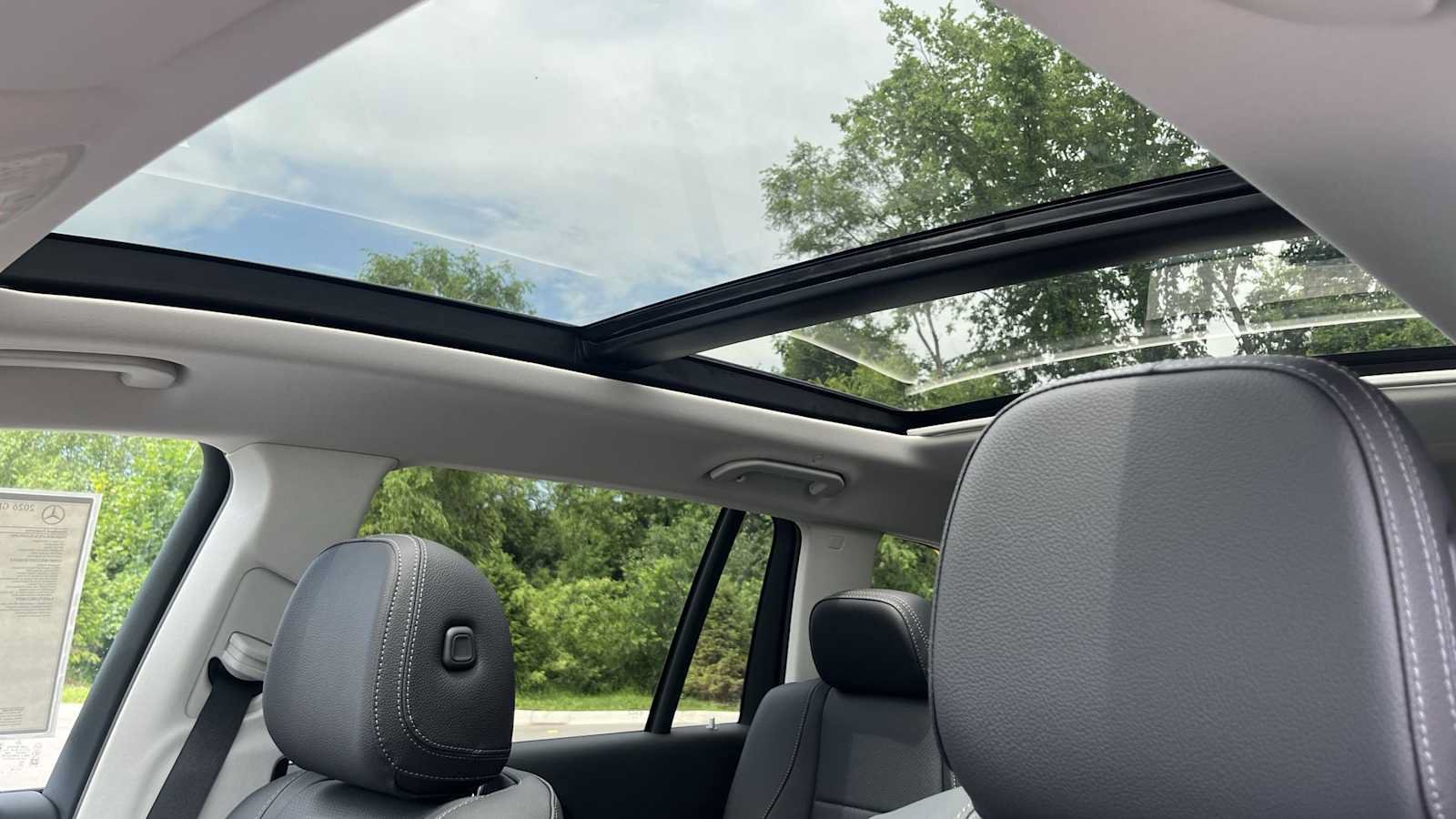 New 2026 Mercedes-Benz GLS 450 4MATIC image 31