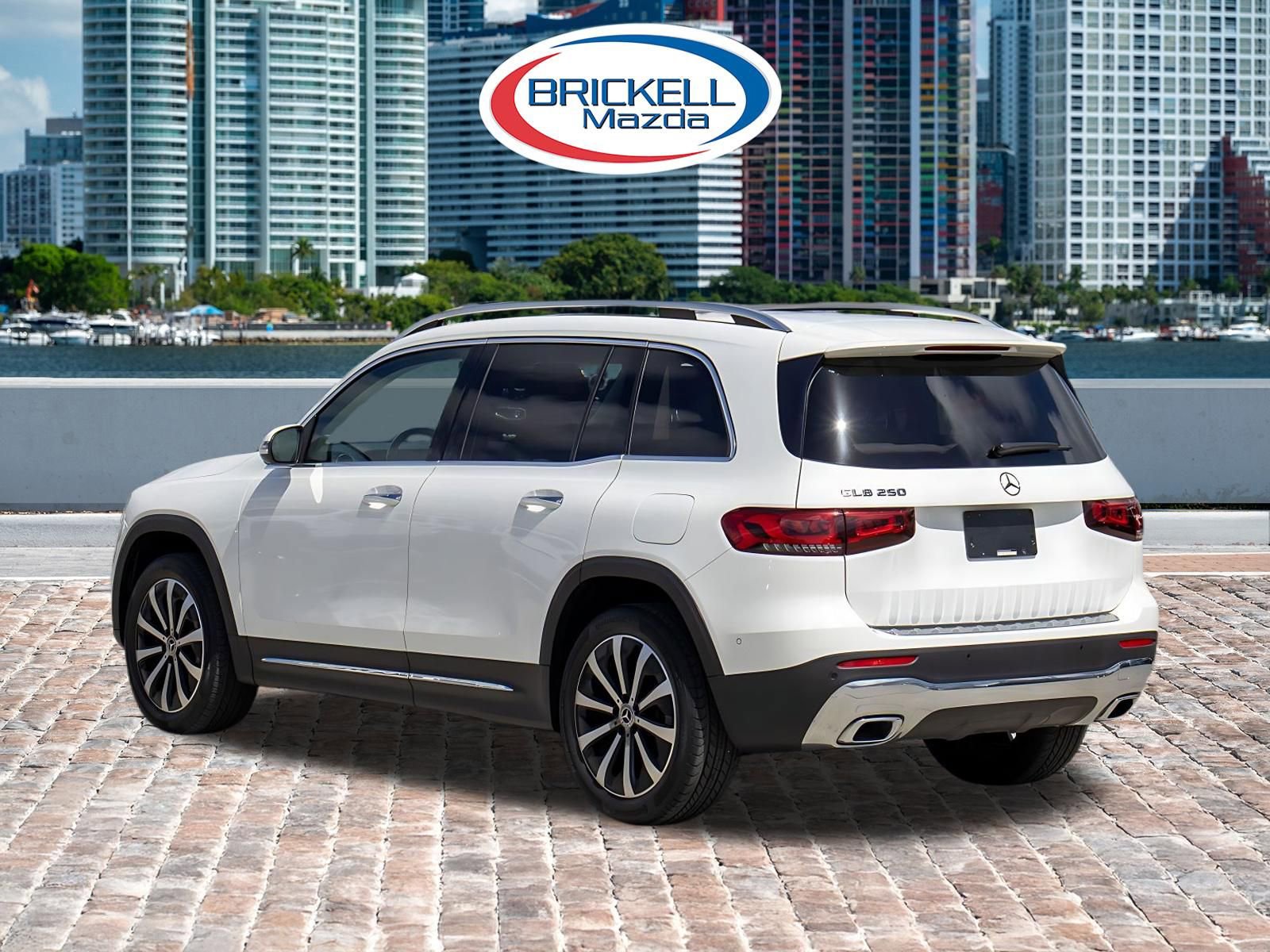 Used 2020 Mercedes-Benz GLB 250 image 4