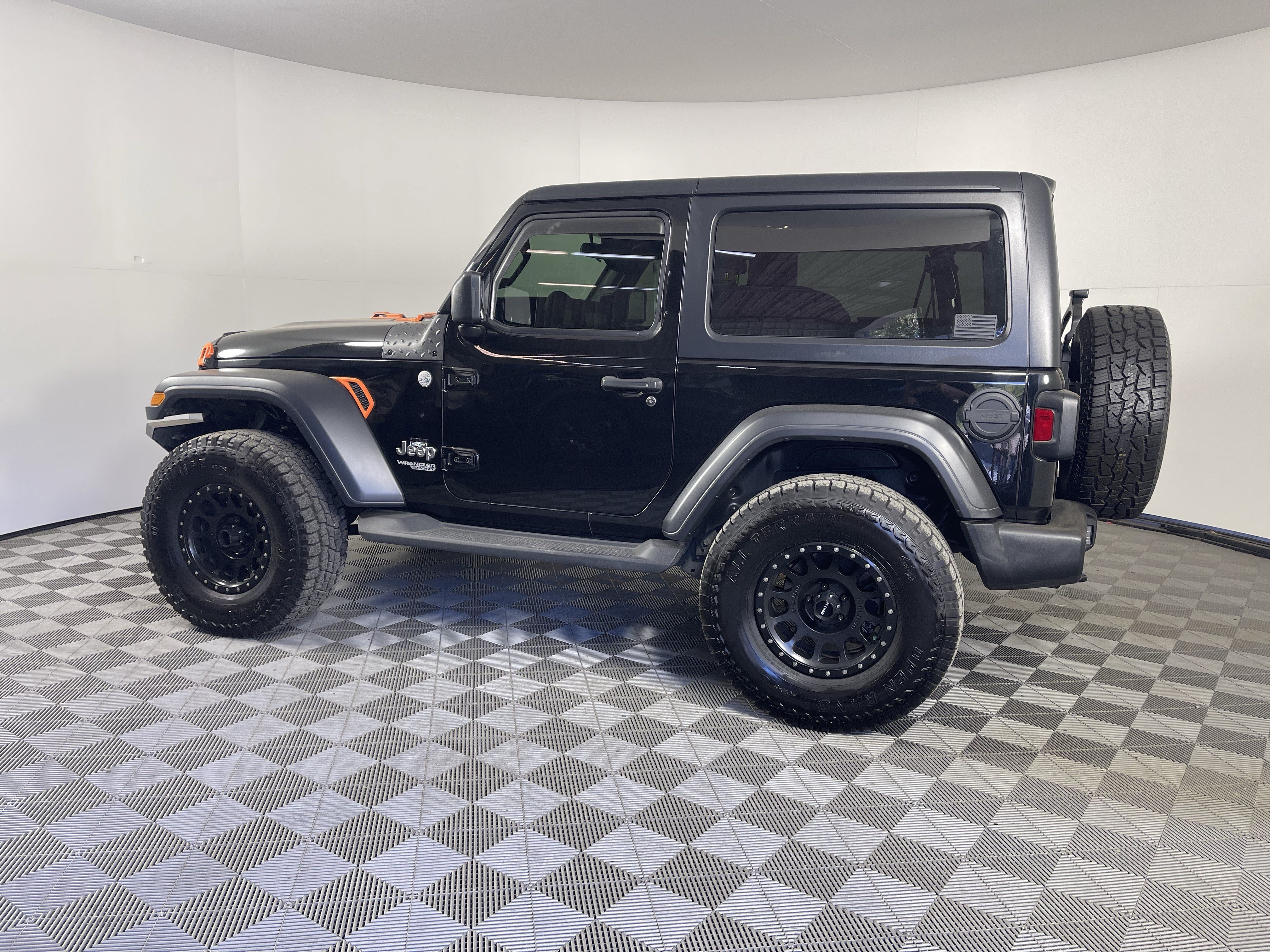 Used 2019 Jeep Wrangler Sport AWD/4WD image 2