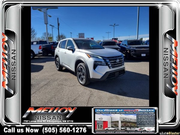Used 2025 Nissan Rogue SV image 5