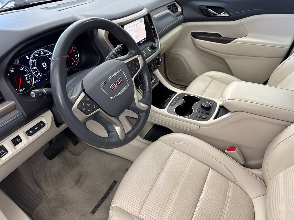 Used 2023 GMC Acadia Denali AWD/4WD image 9