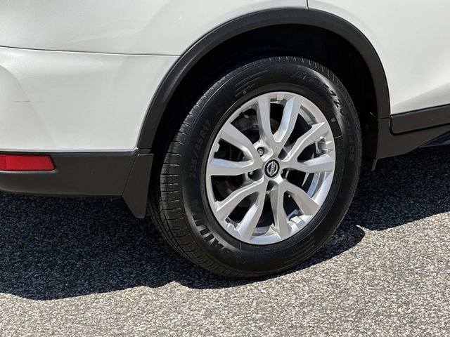 Used 2018 Nissan Rogue SV FWD image 30