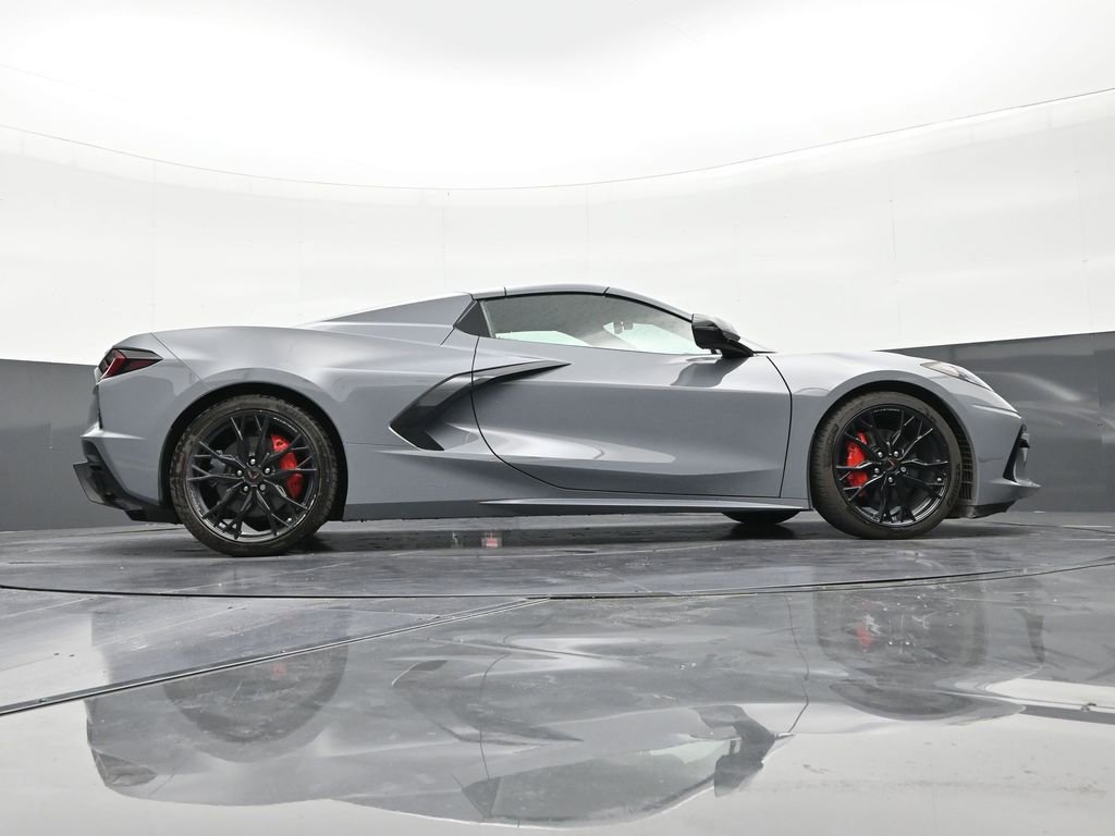 Used 2024 Chevrolet Corvette Stingray Convertible w/ 1LT RWD image 25
