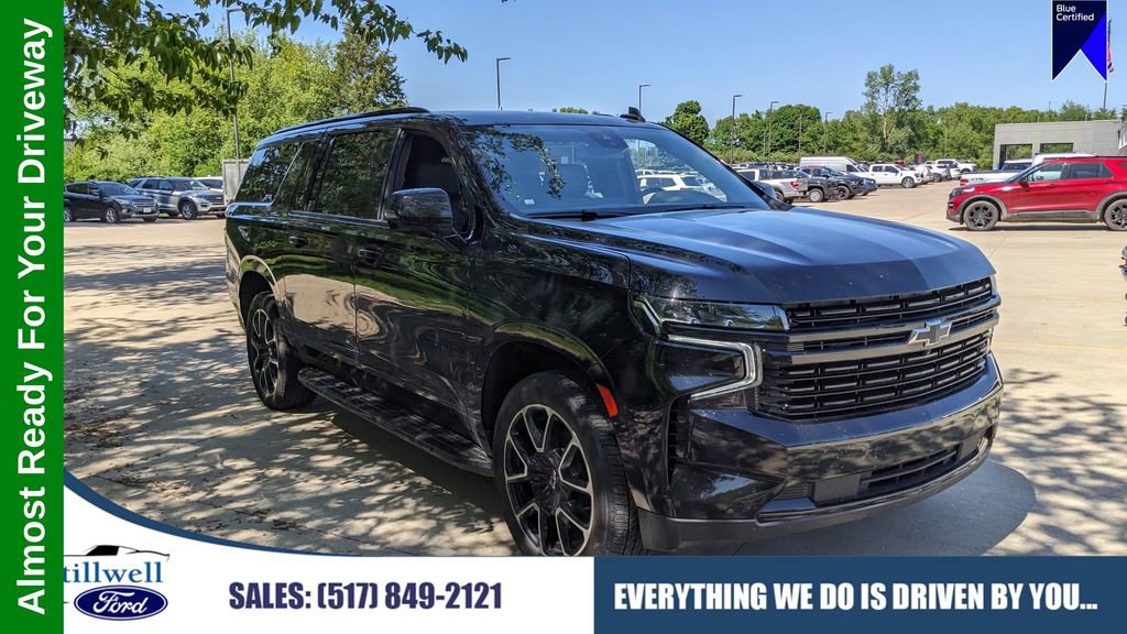 Used 2024 Chevrolet Suburban RST w/ Luxury Package AWD/4WD image 1