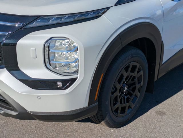 New 2026 Mitsubishi Outlander Trail Edition image 8