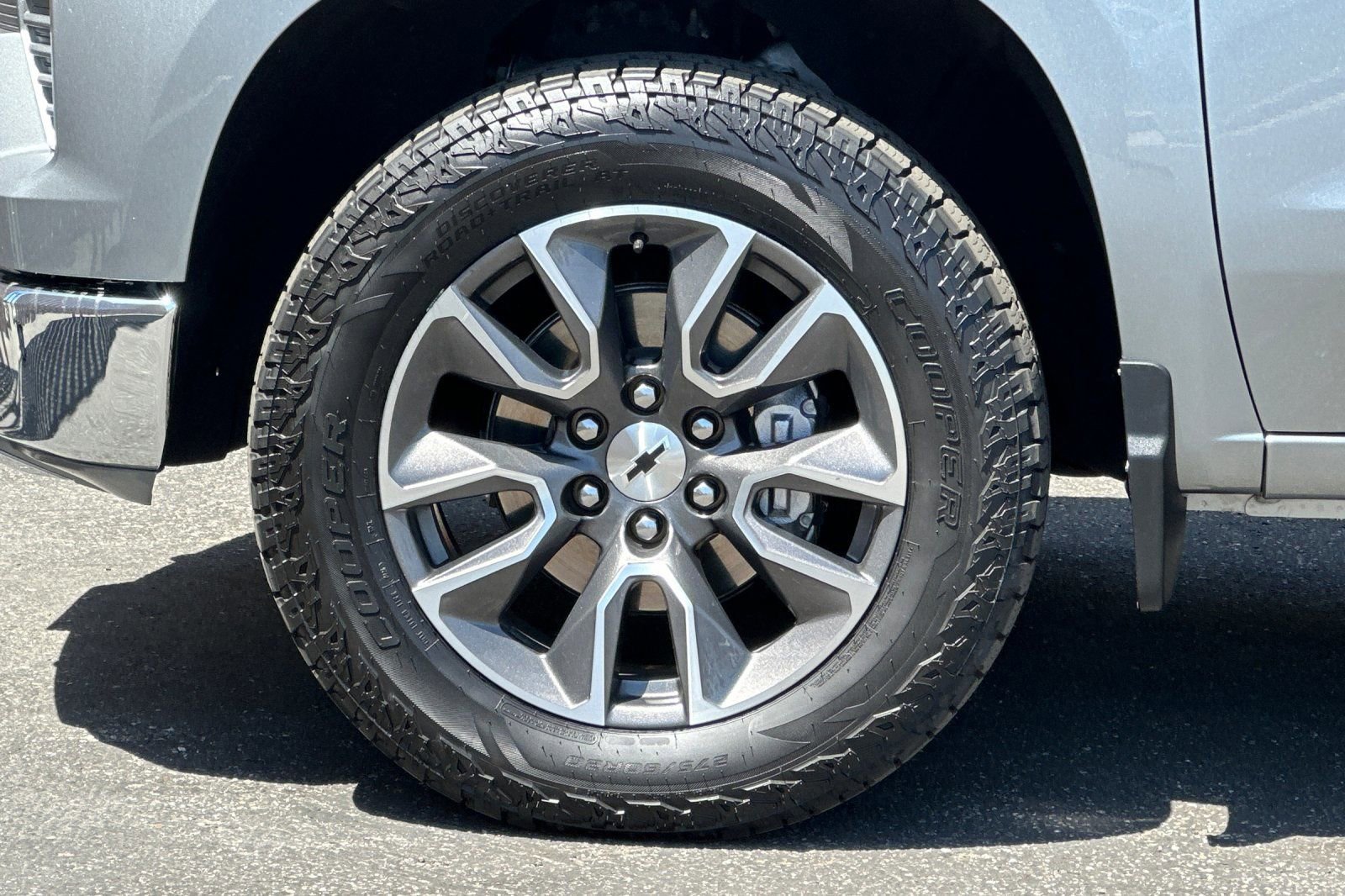 Used 2024 Chevrolet Silverado 1500 LTZ AWD/4WD image 26