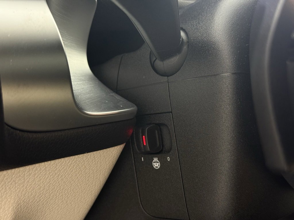 Used 2025 Mercedes-Benz GLB 250 4MATIC image 15