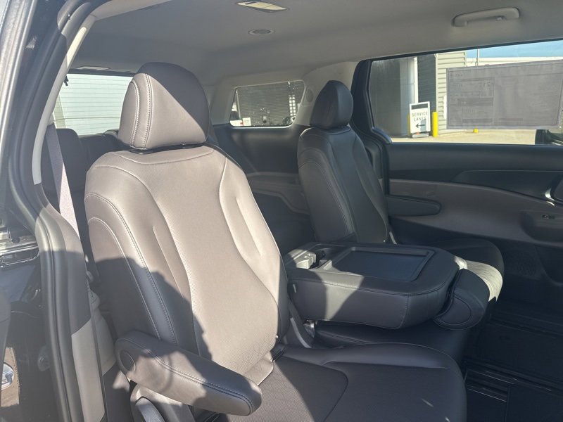 New 2026 Kia Carnival image 14