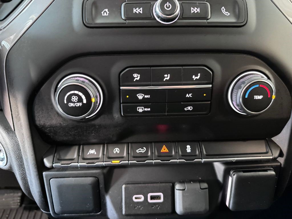 Certified 2022 Chevrolet Silverado 1500 Custom image 16