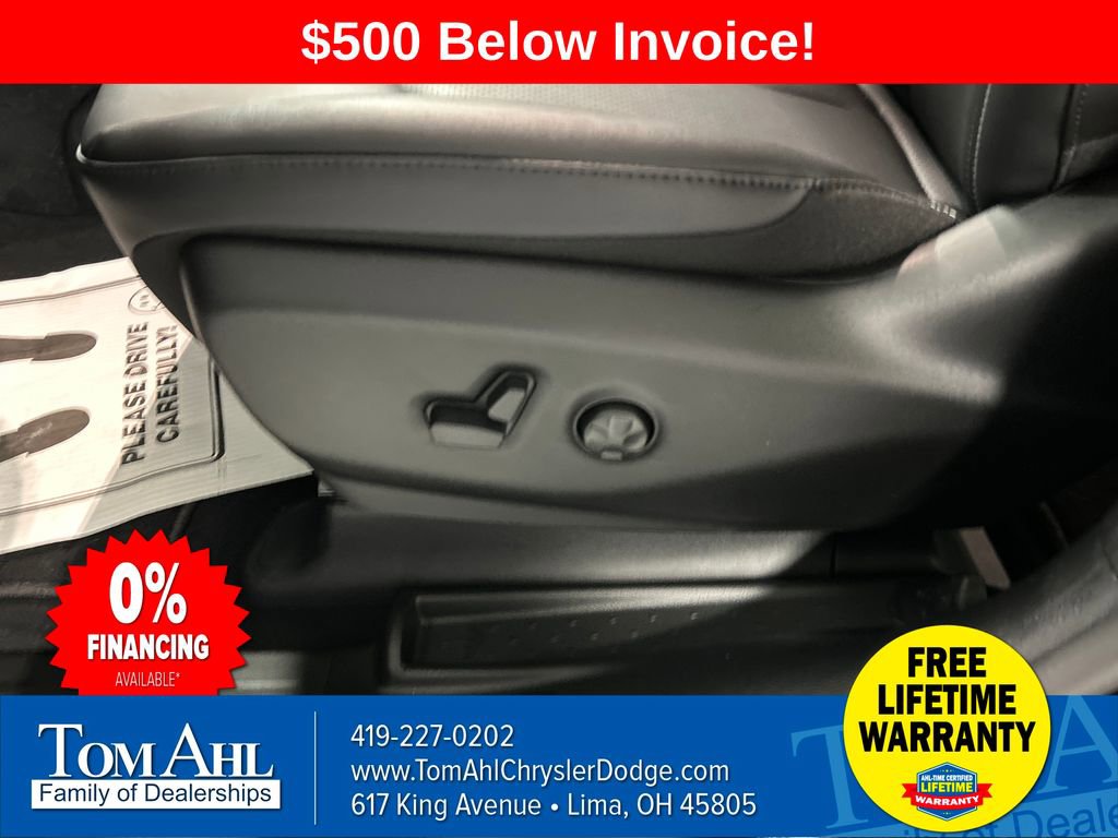 New 2026 Chrysler Pacifica Select image 11