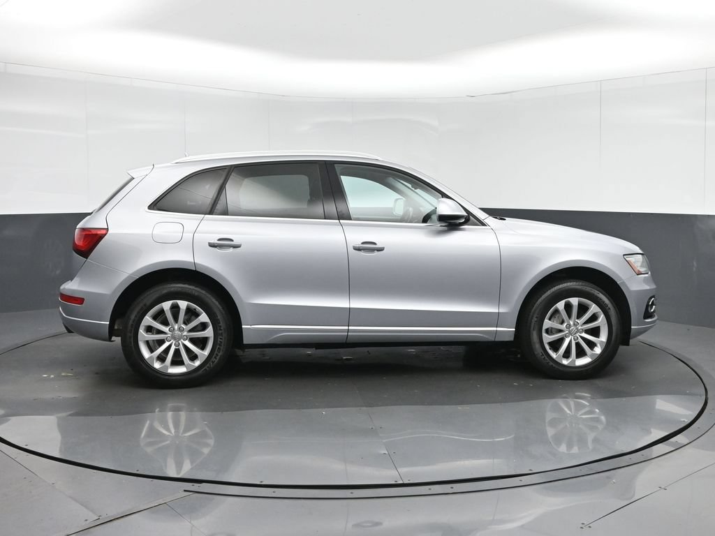 Used 2016 Audi Q5 2.0T Premium Plus w/ Technology Package AWD/4WD image 8