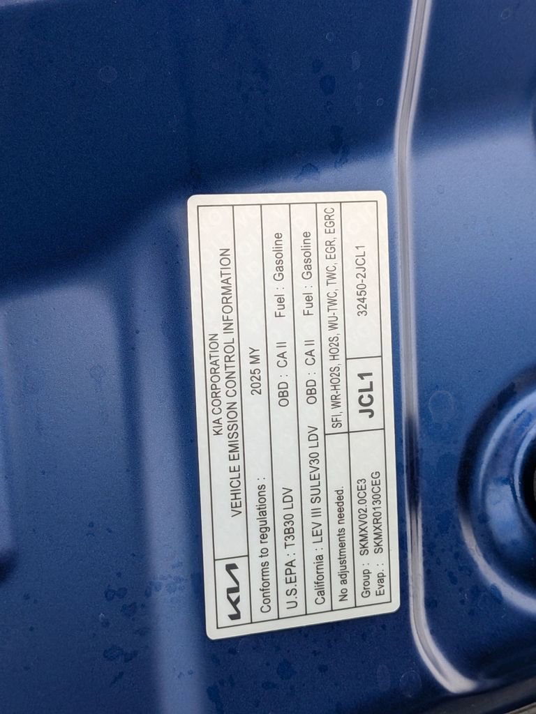Used 2025 Kia K4 LXS image 32