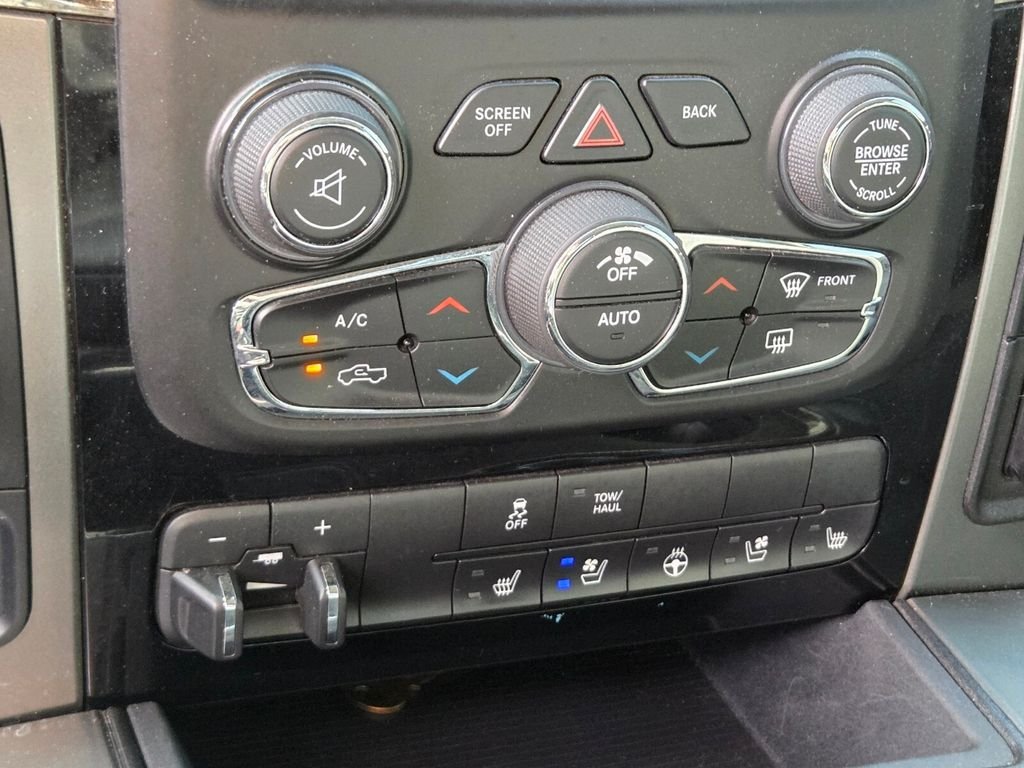 Used 2017 RAM 1500 Sport RWD image 31
