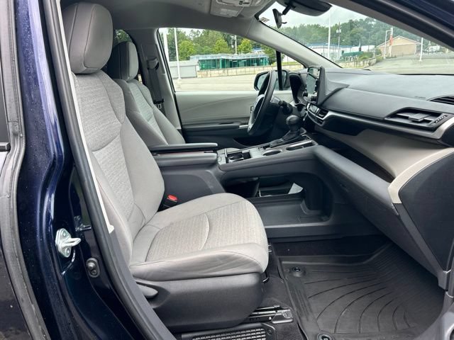 Certified 2023 Toyota Sienna LE FWD image 29