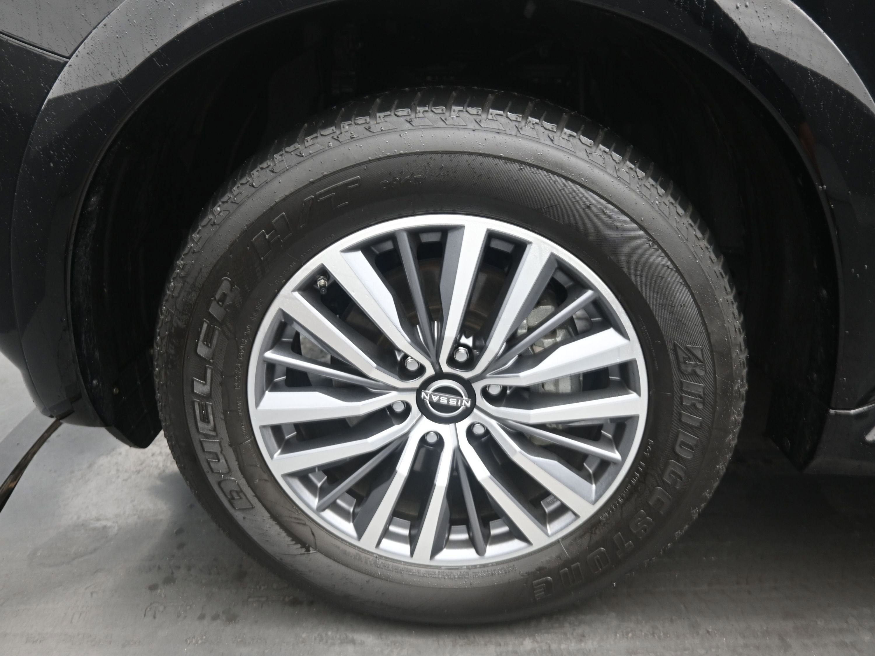 Used 2024 Nissan Armada SL w/ Cargo Package image 11