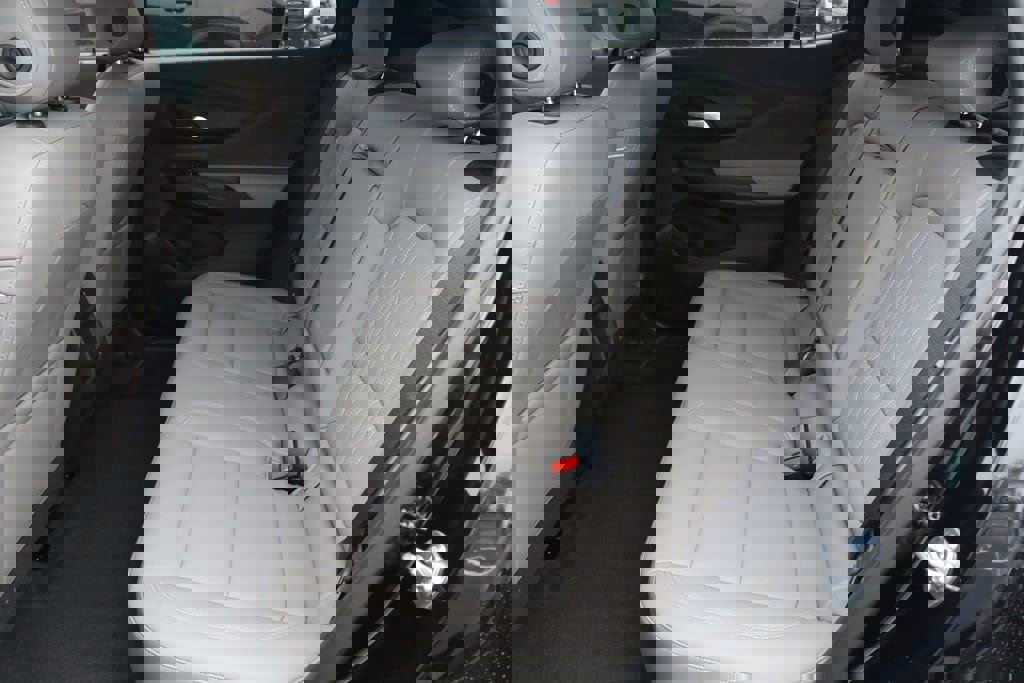 New 2026 Buick Envista Avenir image 17