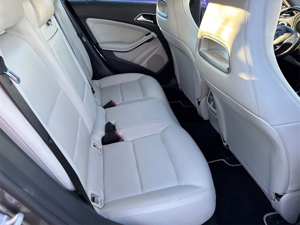 Used 2015 Mercedes-Benz CLA 250 4MATIC image 6
