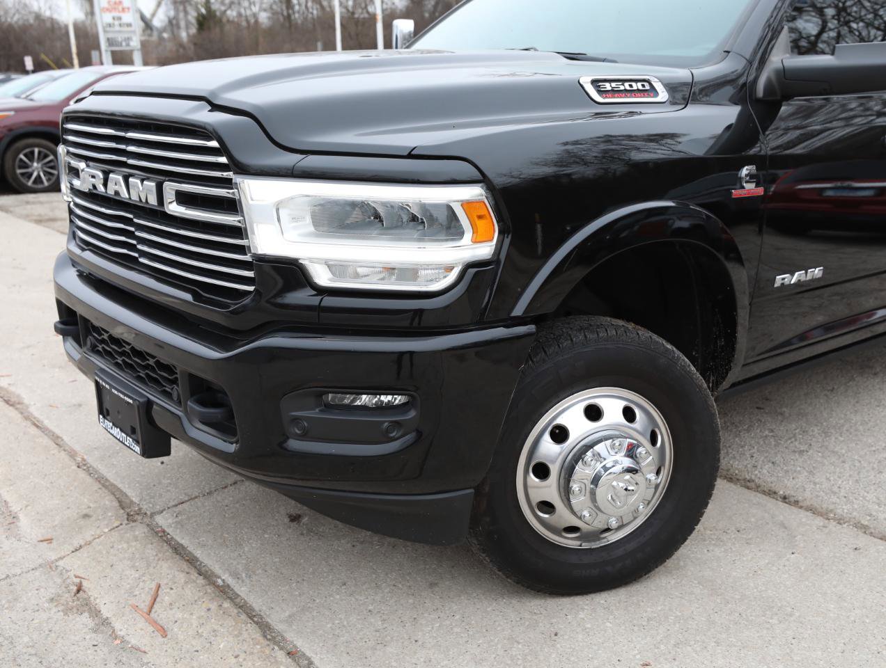 Used 2022 RAM 3500 Laramie AWD/4WD image 2