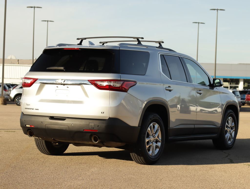 Used 2018 Chevrolet Traverse LT w/ LPO, 'HIT The Road' Package AWD/4WD image 7
