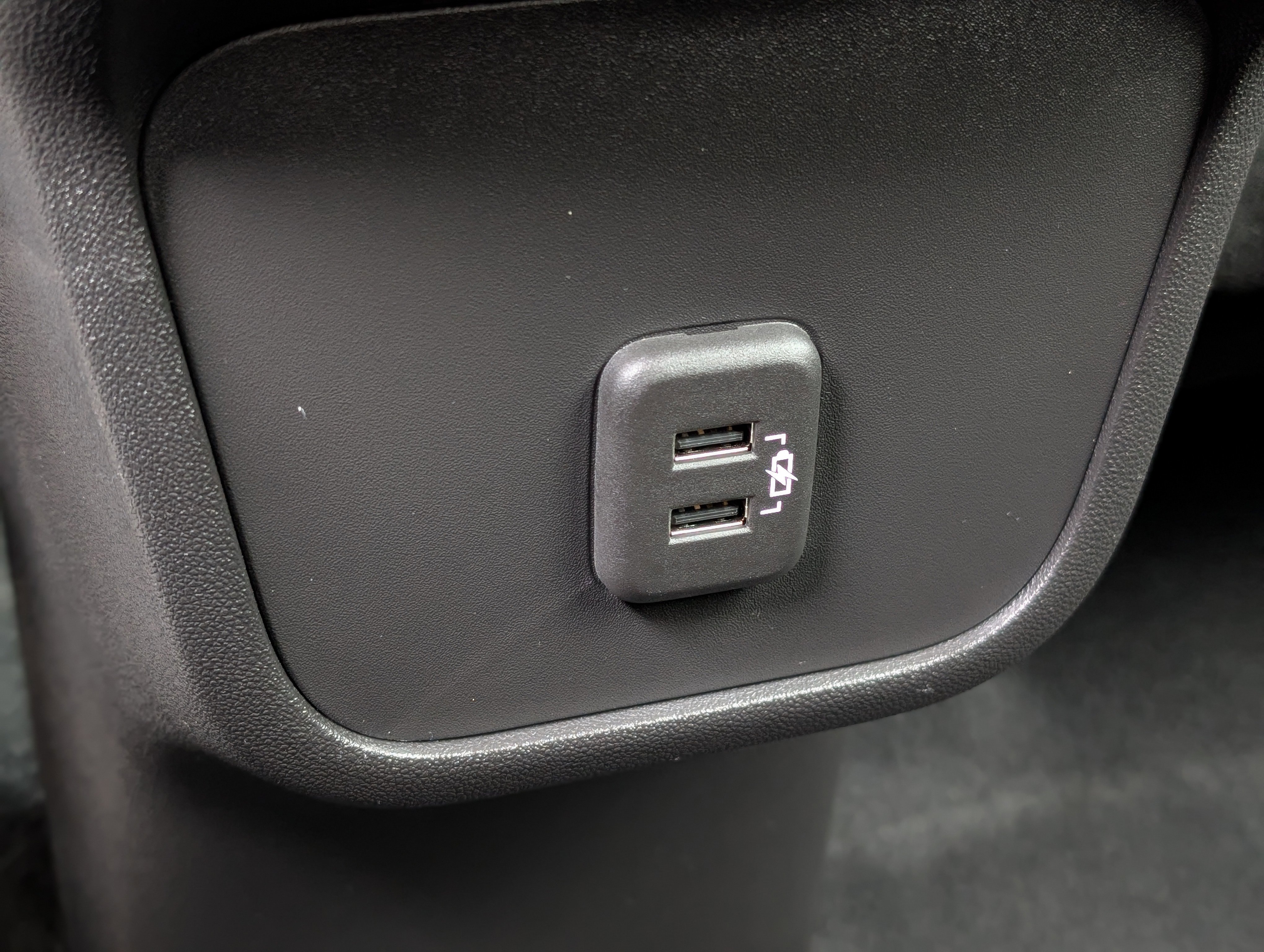 Used 2022 Chevrolet Equinox LT w/ Driver Convenience Package image 33