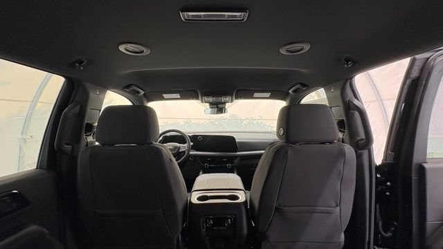 New 2026 Chevrolet Suburban LS w/ Max Trailering Package AWD/4WD image 34
