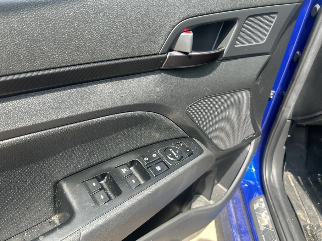 Used 2020 Hyundai Elantra Sport w/ Premium Package 02 FWD image 11