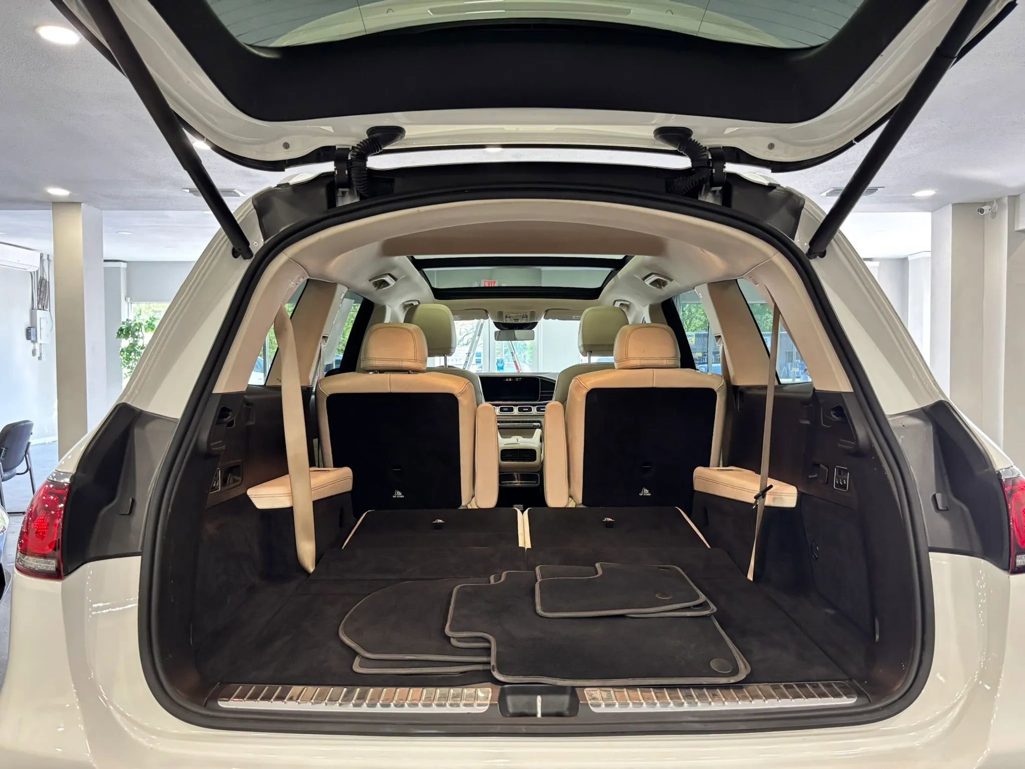 Used 2022 Mercedes-Benz GLS 450 GLS 450 4MATIC Sport Utility 4 image 55