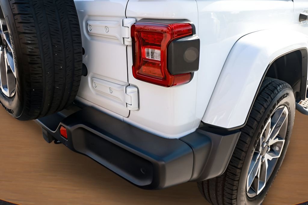 Used 2024 Jeep Wrangler Unlimited w/ Convenience Group image 14